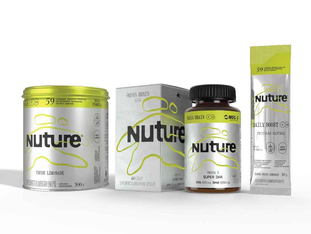 Os quatro formatos da linha Nuture lado a lado: a lata de 300 g, o cartucho e o frasco âmbar do Ômega Brain e o sachê de 10 g.